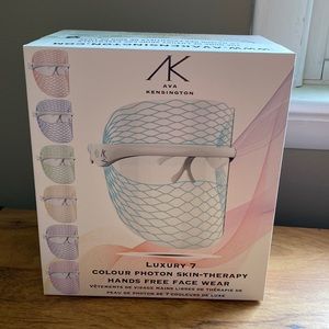 Color Photon Skin- Therapy Hands Free Face Wear